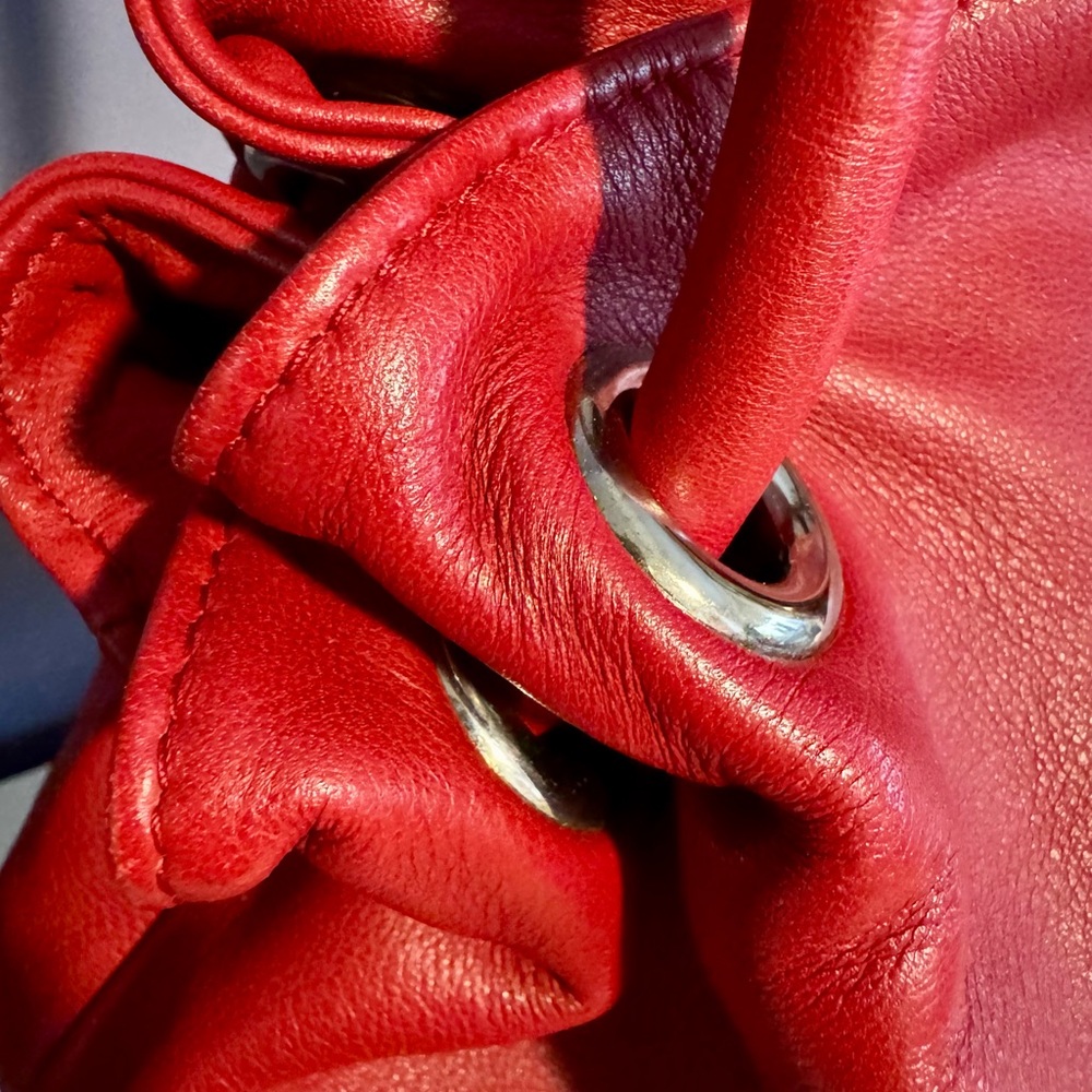 Furla Carmina Red Leather Shoulder Bag - Picture 3 of 7